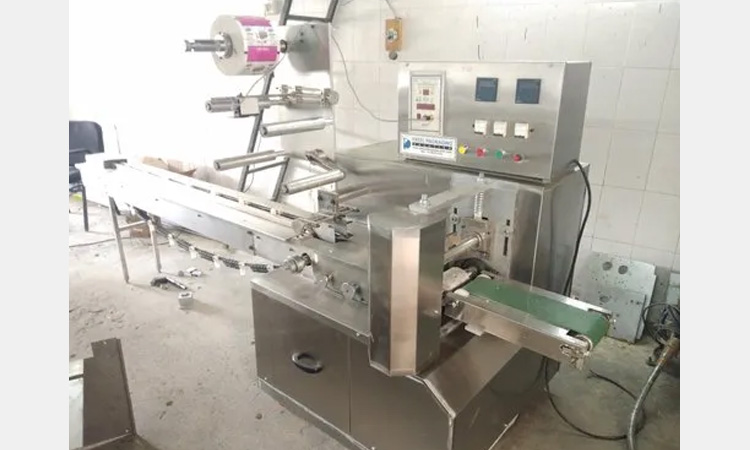 Automatic-Flow-Wrapping-Machine